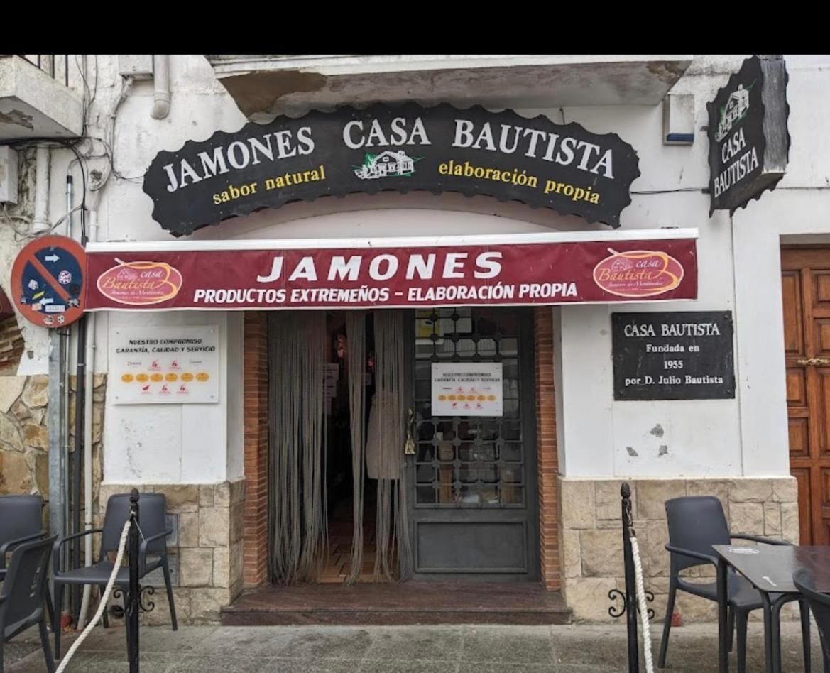 La Casona De Bautista 4 Estrellas Con Piscina Montanchez Caceres Guest House Exterior photo